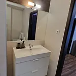 Queen Elizabeth Apartment
