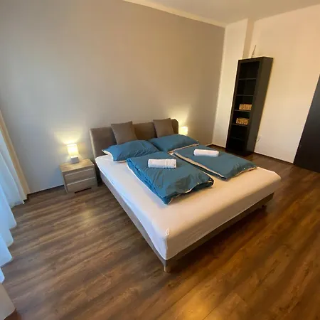 Apartament Modern City-center Debreţin